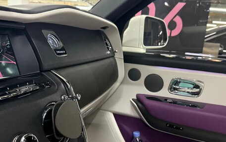 Rolls-Royce Cullinan, 2022 год, 30 240 000 рублей, 12 фотография