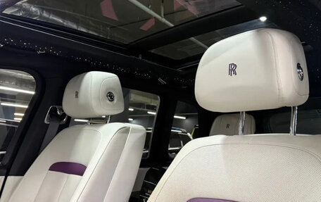 Rolls-Royce Cullinan, 2022 год, 30 240 000 рублей, 13 фотография