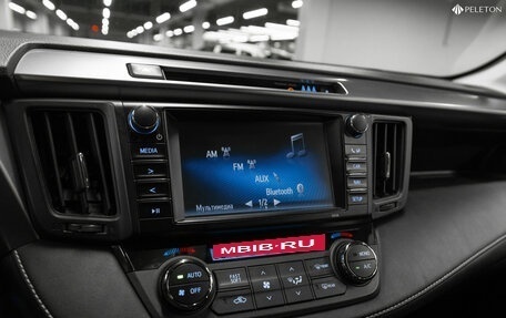 Toyota RAV4, 2017 год, 2 240 000 рублей, 16 фотография