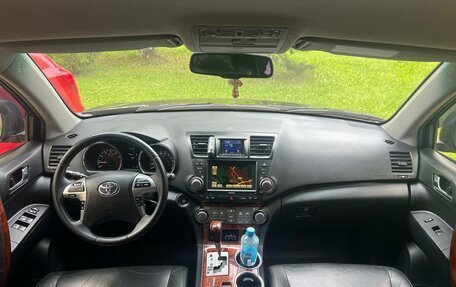 Toyota Highlander III, 2012 год, 2 200 000 рублей, 14 фотография