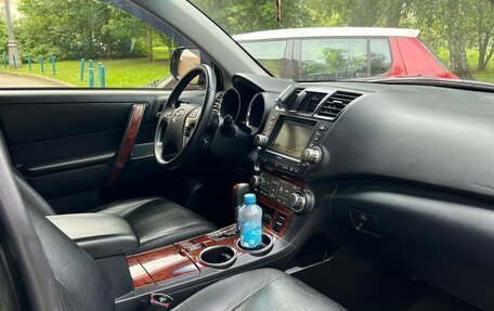Toyota Highlander III, 2012 год, 2 200 000 рублей, 15 фотография