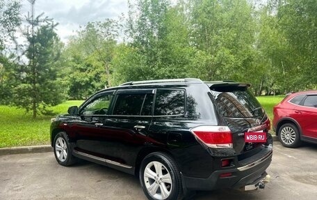 Toyota Highlander III, 2012 год, 2 200 000 рублей, 10 фотография