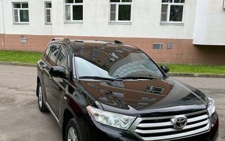 Toyota Highlander III, 2012 год, 2 200 000 рублей, 7 фотография