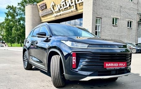 CheryExeed TXL, 2023 год, 2 800 000 рублей, 2 фотография