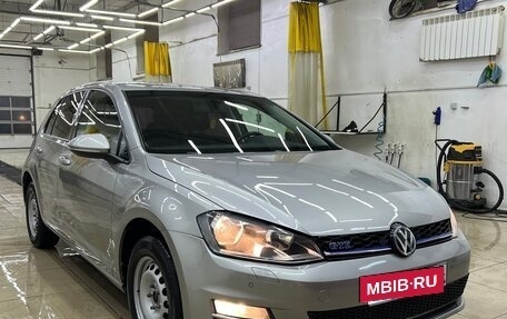 Volkswagen Golf VII, 2013 год, 1 270 000 рублей, 2 фотография