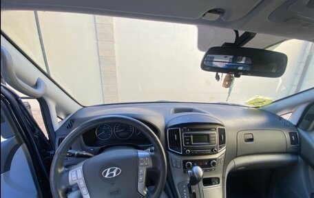 Hyundai Grand Starex Grand Starex I рестайлинг 2, 2020 год, 3 250 000 рублей, 6 фотография