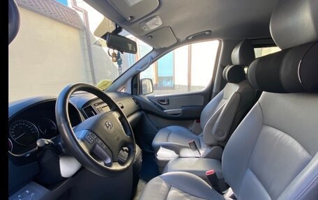 Hyundai Grand Starex Grand Starex I рестайлинг 2, 2020 год, 3 250 000 рублей, 4 фотография