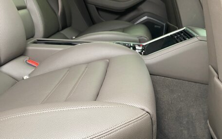 Porsche Panamera II рестайлинг, 2019 год, 18 фотография