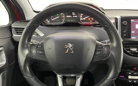 Peugeot 2008 II, 2017 год, 1 499 000 рублей, 11 фотография