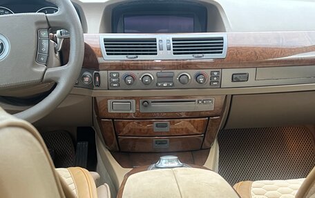 BMW 7 серия, 2003 год, 550 000 рублей, 18 фотография