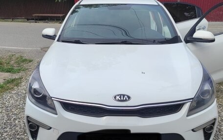 KIA Rio IV, 2018 год, 1 560 000 рублей, 2 фотография