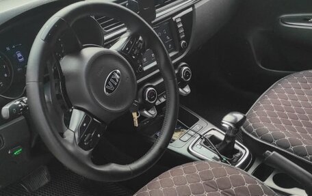 KIA Rio IV, 2018 год, 1 560 000 рублей, 5 фотография