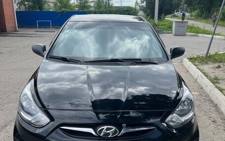 Hyundai Solaris II рестайлинг, 2012 год, 785 000 рублей, 2 фотография