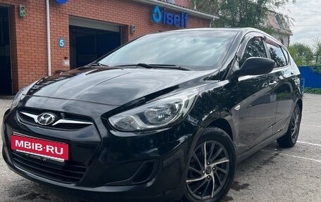 Hyundai Solaris II рестайлинг, 2012 год, 785 000 рублей, 8 фотография
