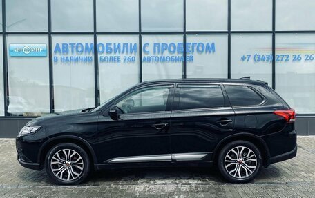 Mitsubishi Outlander III рестайлинг 3, 2021 год, 2 355 000 рублей, 2 фотография