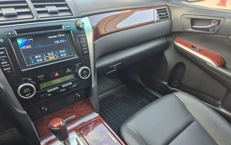 Toyota Camry, 2012 год, 1 930 000 рублей, 35 фотография