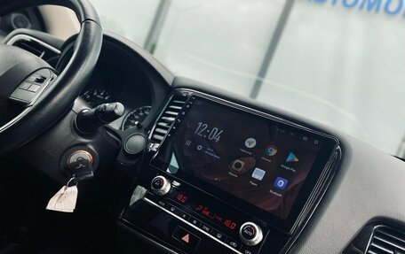 Mitsubishi Outlander III рестайлинг 3, 2021 год, 2 355 000 рублей, 14 фотография