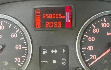 Renault Logan I, 2012 год, 549 000 рублей, 21 фотография