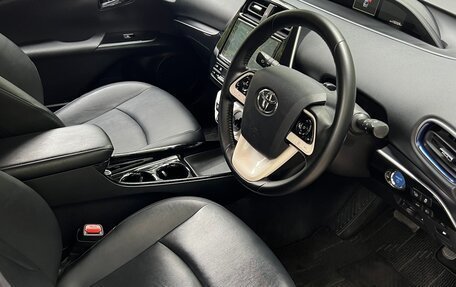 Toyota Prius IV XW50, 2018 год, 1 690 000 рублей, 7 фотография