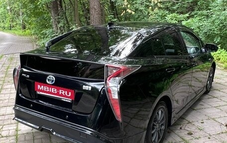 Toyota Prius IV XW50, 2018 год, 1 690 000 рублей, 5 фотография