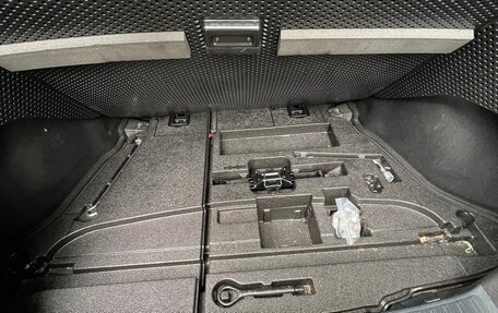 Toyota Prius IV XW50, 2018 год, 1 690 000 рублей, 20 фотография