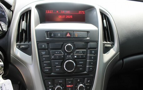 Opel Astra J, 2011 год, 740 000 рублей, 13 фотография