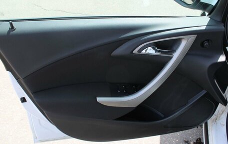 Opel Astra J, 2011 год, 740 000 рублей, 15 фотография