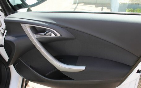 Opel Astra J, 2011 год, 740 000 рублей, 17 фотография