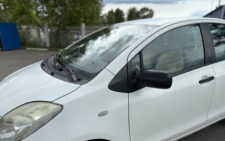 Toyota Yaris III рестайлинг, 2009 год, 500 000 рублей, 6 фотография