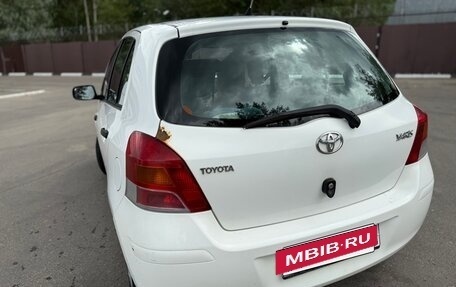 Toyota Yaris III рестайлинг, 2009 год, 500 000 рублей, 4 фотография