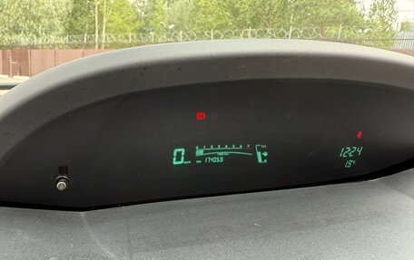 Toyota Yaris III рестайлинг, 2009 год, 500 000 рублей, 11 фотография
