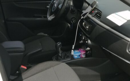KIA Rio IV, 2018 год, 600 000 рублей, 6 фотография