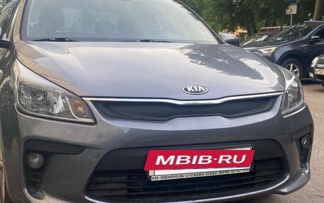 KIA Rio IV, 2018 год, 1 500 000 рублей, 5 фотография