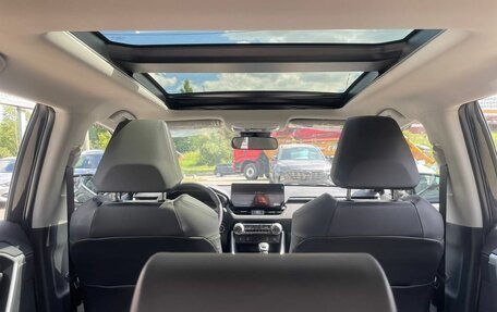 Toyota RAV4, 2025 год, 3 700 000 рублей, 31 фотография