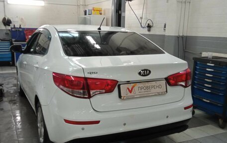 KIA Rio III рестайлинг, 2015 год, 1 050 000 рублей, 4 фотография