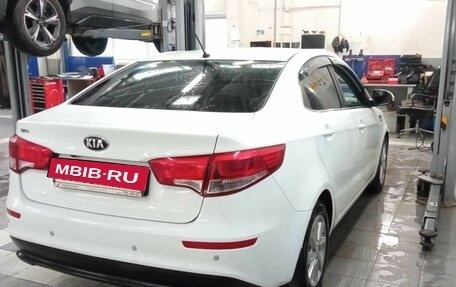 KIA Rio III рестайлинг, 2015 год, 1 050 000 рублей, 3 фотография