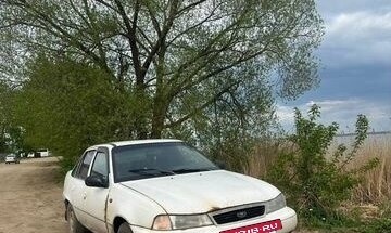 Daewoo Nexia I рестайлинг, 2001 год, 100 000 рублей, 4 фотография