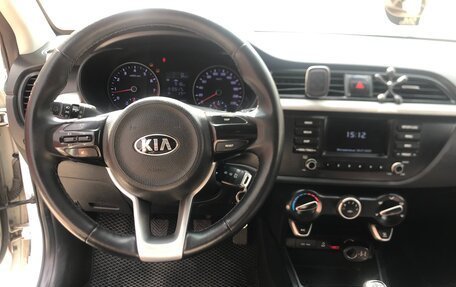 KIA Rio IV, 2017 год, 880 000 рублей, 9 фотография