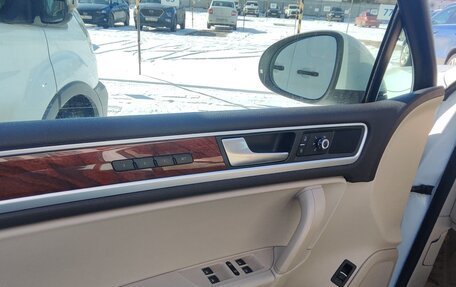 Volkswagen Touareg III, 2013 год, 1 700 000 рублей, 11 фотография