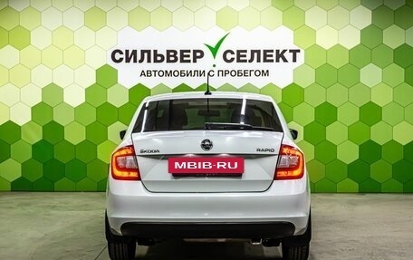 Skoda Rapid I, 2017 год, 1 100 000 рублей, 4 фотография