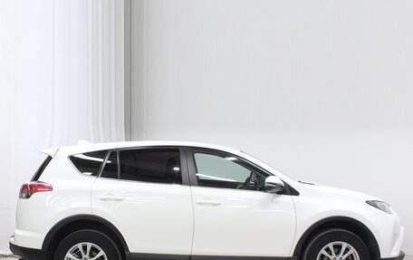 Toyota RAV4, 2018 год, 2 280 000 рублей, 4 фотография