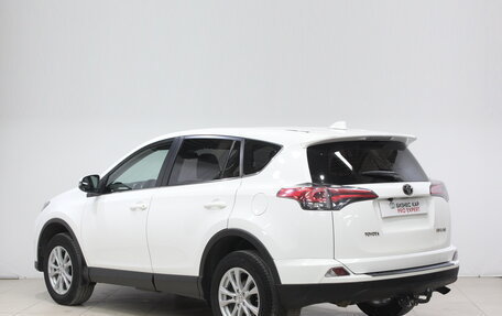 Toyota RAV4, 2018 год, 2 280 000 рублей, 7 фотография