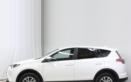 Toyota RAV4, 2018 год, 2 280 000 рублей, 8 фотография