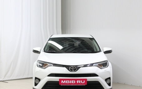 Toyota RAV4, 2018 год, 2 280 000 рублей, 2 фотография