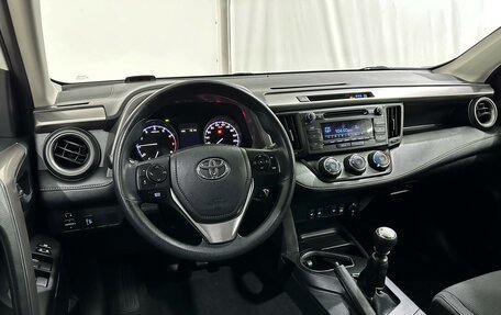 Toyota RAV4, 2018 год, 2 280 000 рублей, 22 фотография