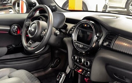 MINI Hatch, 2020 год, 3 880 000 рублей, 20 фотография