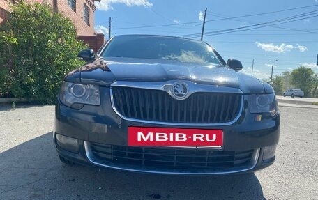 Skoda Superb III рестайлинг, 2010 год, 1 200 000 рублей, 2 фотография