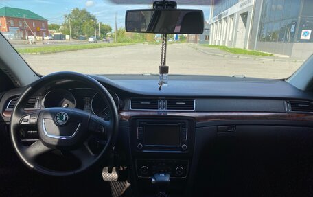 Skoda Superb III рестайлинг, 2010 год, 1 200 000 рублей, 10 фотография