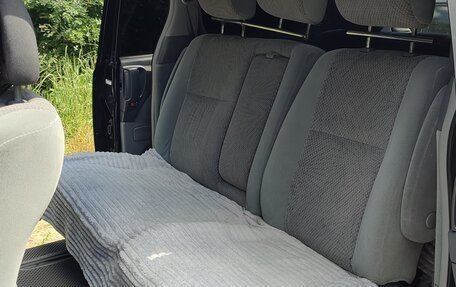 Toyota Estima III рестайлинг -2, 2002 год, 1 050 000 рублей, 5 фотография