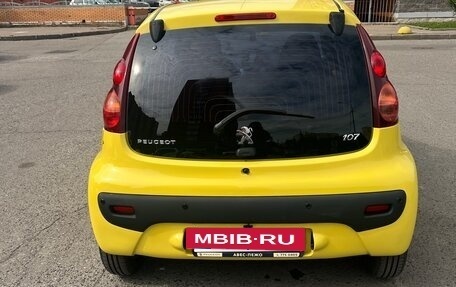Peugeot 107 I рестайлинг, 2012 год, 500 000 рублей, 3 фотография